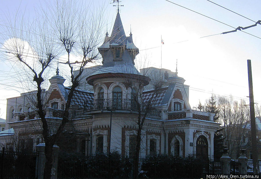 ул. Куйбышева особняк Клодта  http://turbina.ru/authors/OlgaTraize/travels/view/88606/memo/73884/#feed