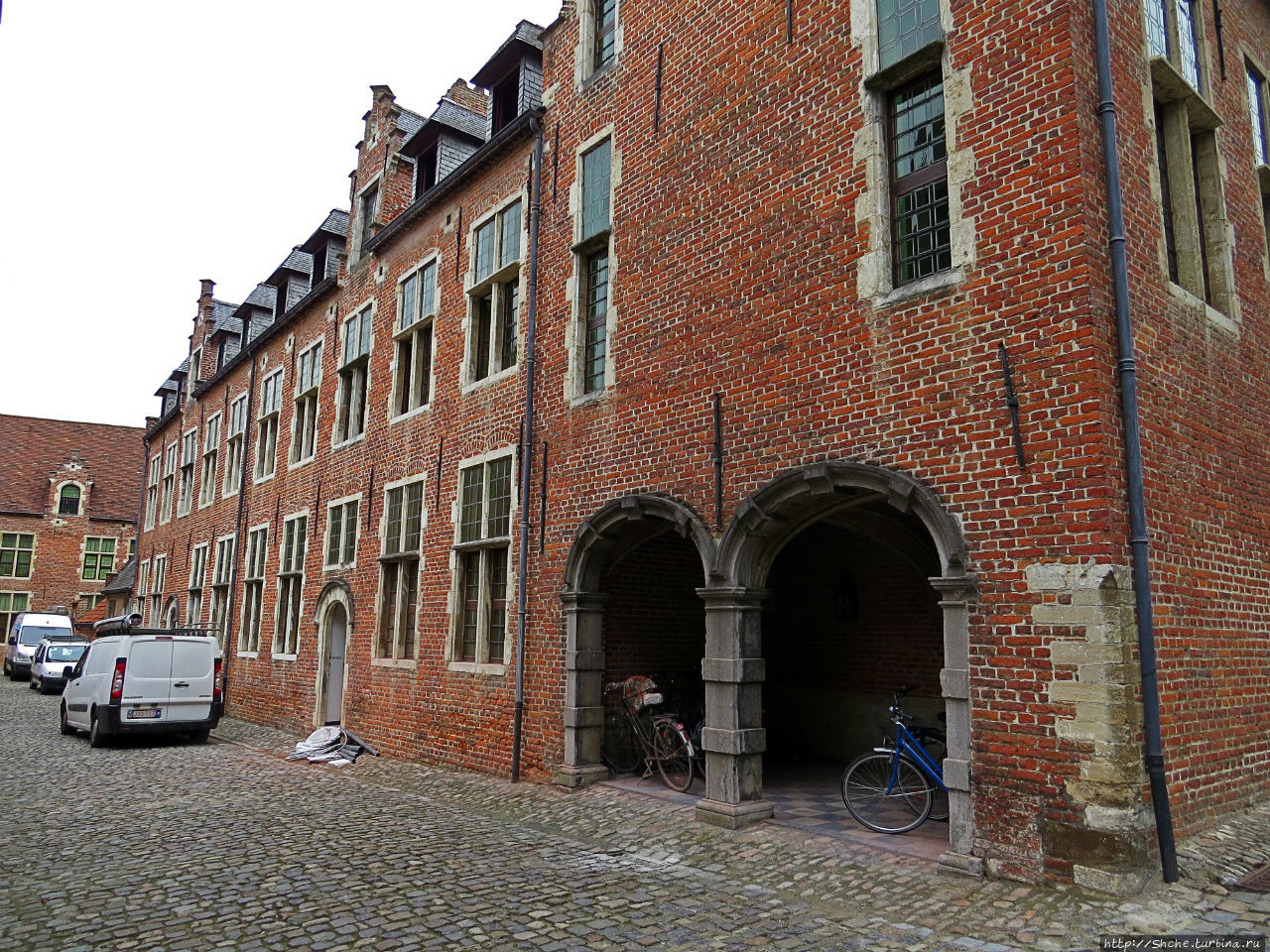 Фламандский «Бегинаж» в Левене (объект ЮНЕСКО номер 855-011)
