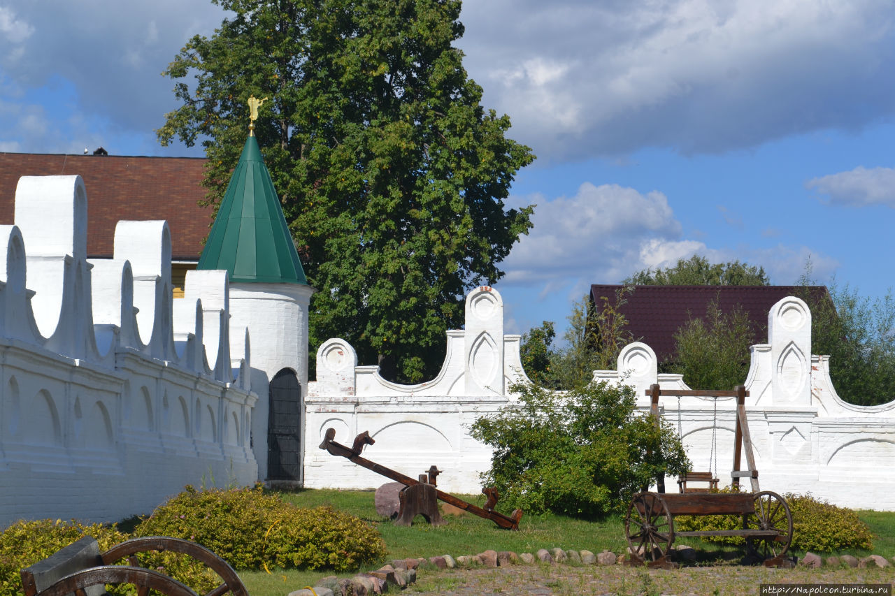 Церковь на берегу Катунки, Россия