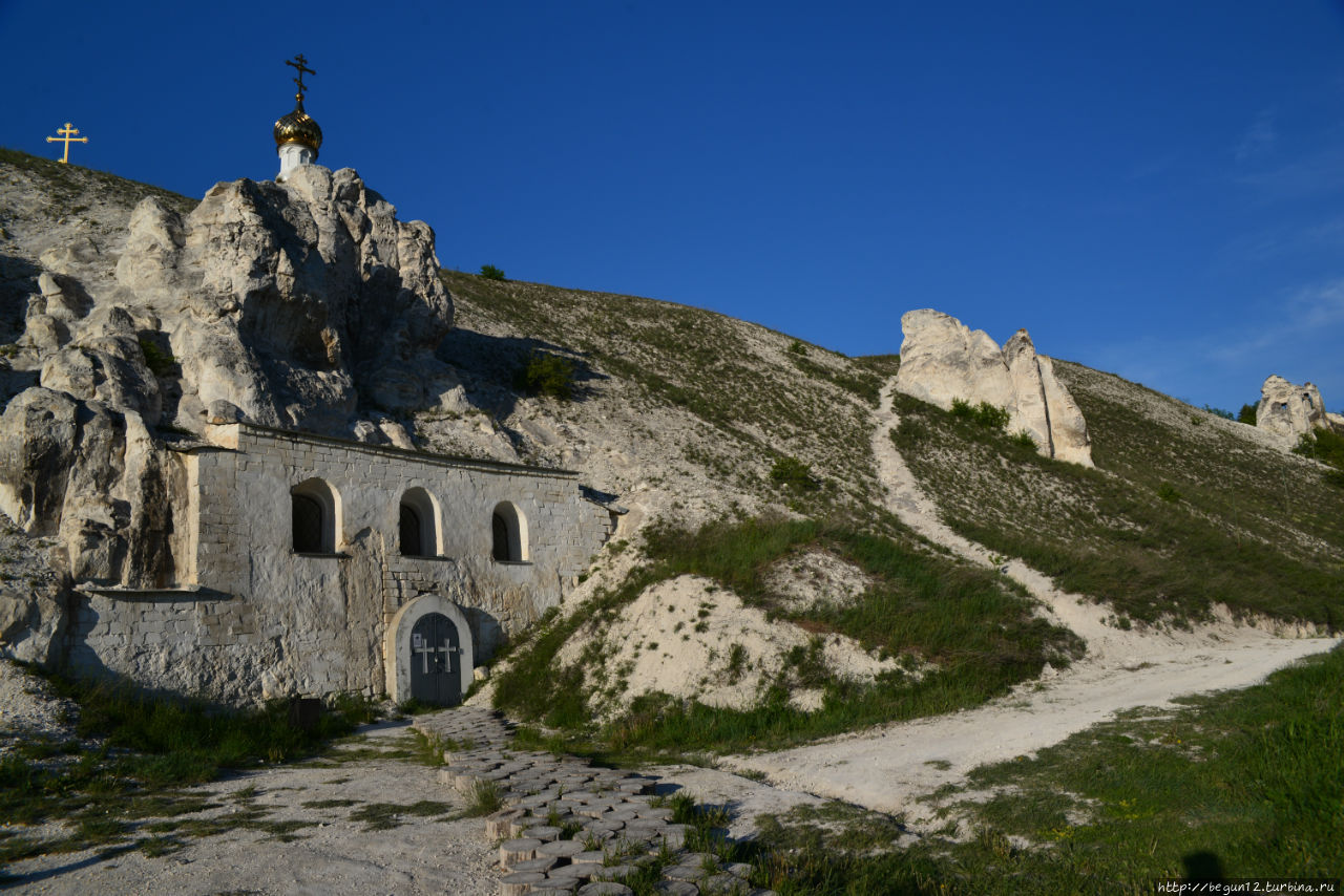 Меловая церковь Свято-Успенского монастыря