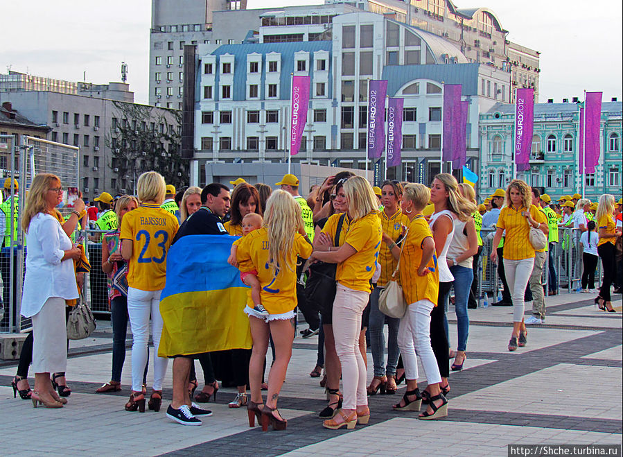 История ЕВРО-2012. Желто-синие в Киеве. Украина — Швеция Киев, Украина