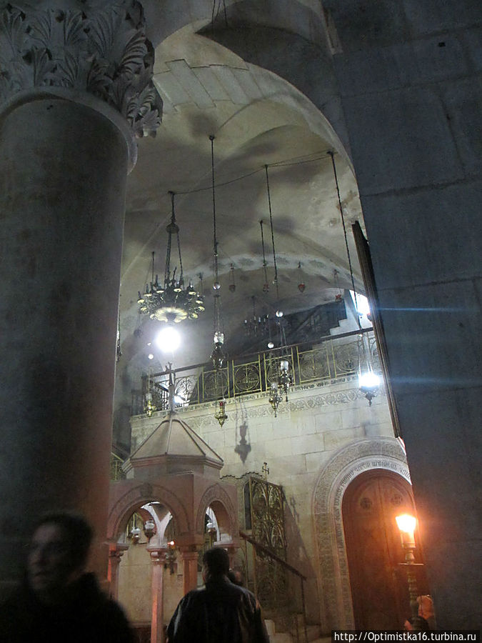 Храм Гроба Господня —  святыня, не дающая ощущения святости Иерусалим, Израиль