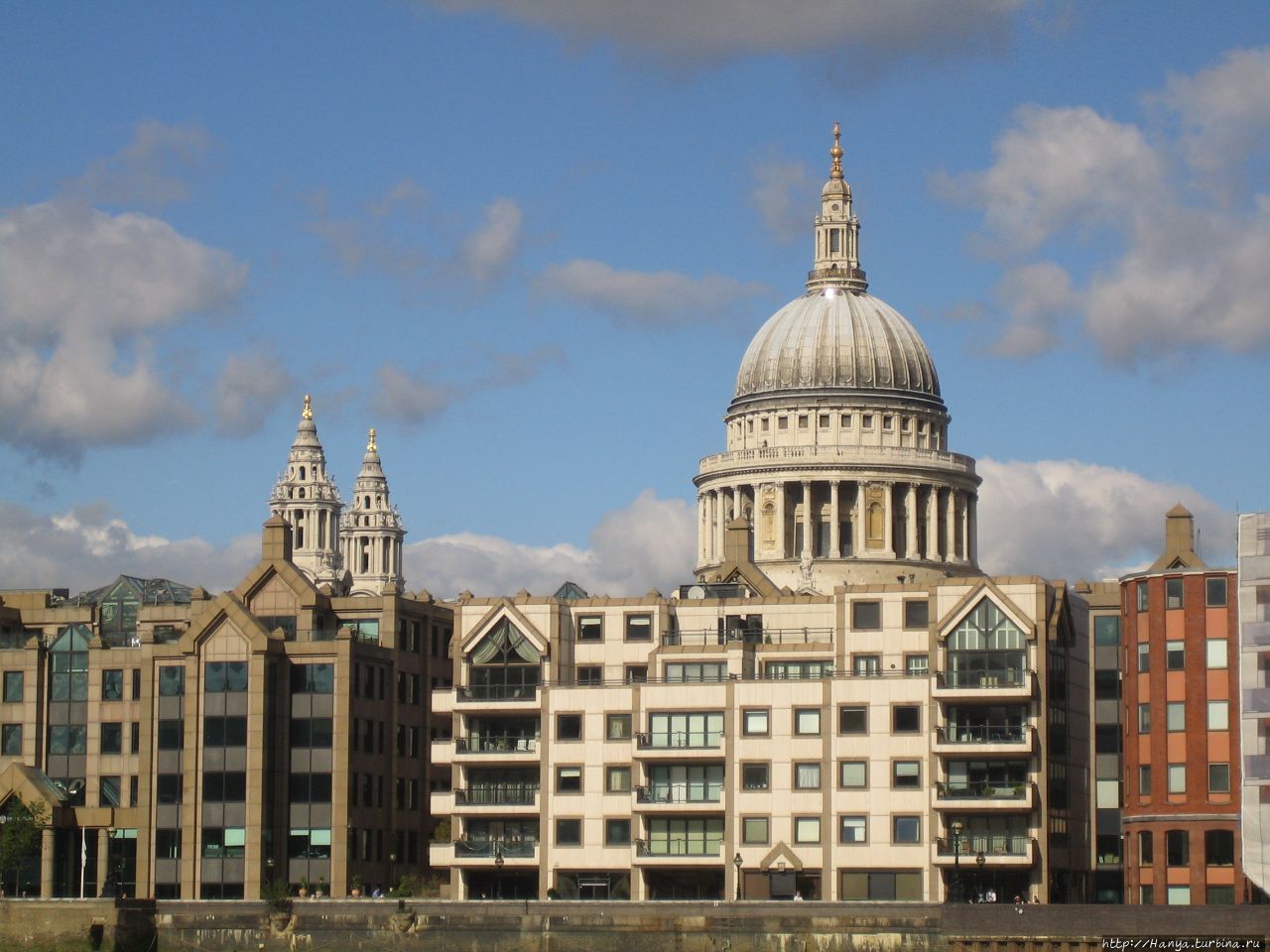 Лондон. Вид на Собор Святого Павла с Темзы Лондон, Великобритания