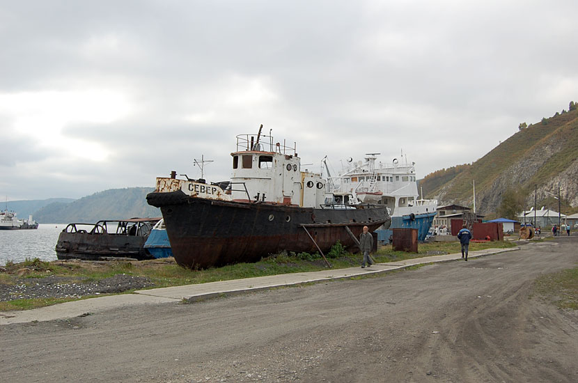Порт Байкал. Заброшенные суда озеро Байкал, Россия
