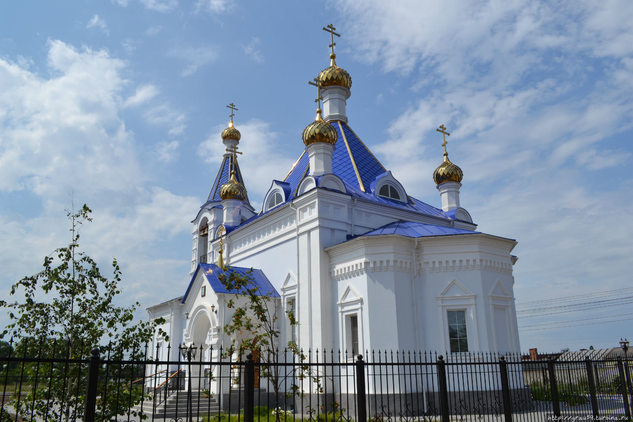 Храм покрова пресвятой богородицы энгельс. Храм Успения Энгельс. Храм Пресвятой Богородицы Энгельс. Энгельс храм Пресвятой Успения Пресвятой Богородицы. Свято-Троицкий собор Энгельс.