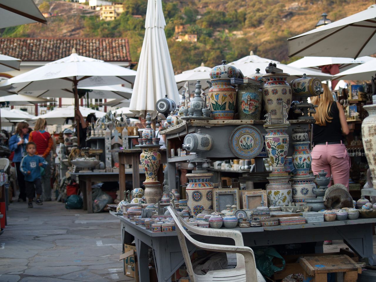 Рынок народных художественных промыслов / Feira de artesanato