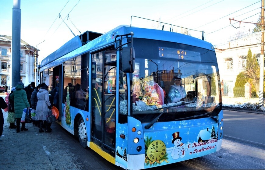 Праздничный троллейбус Энгельс, Россия