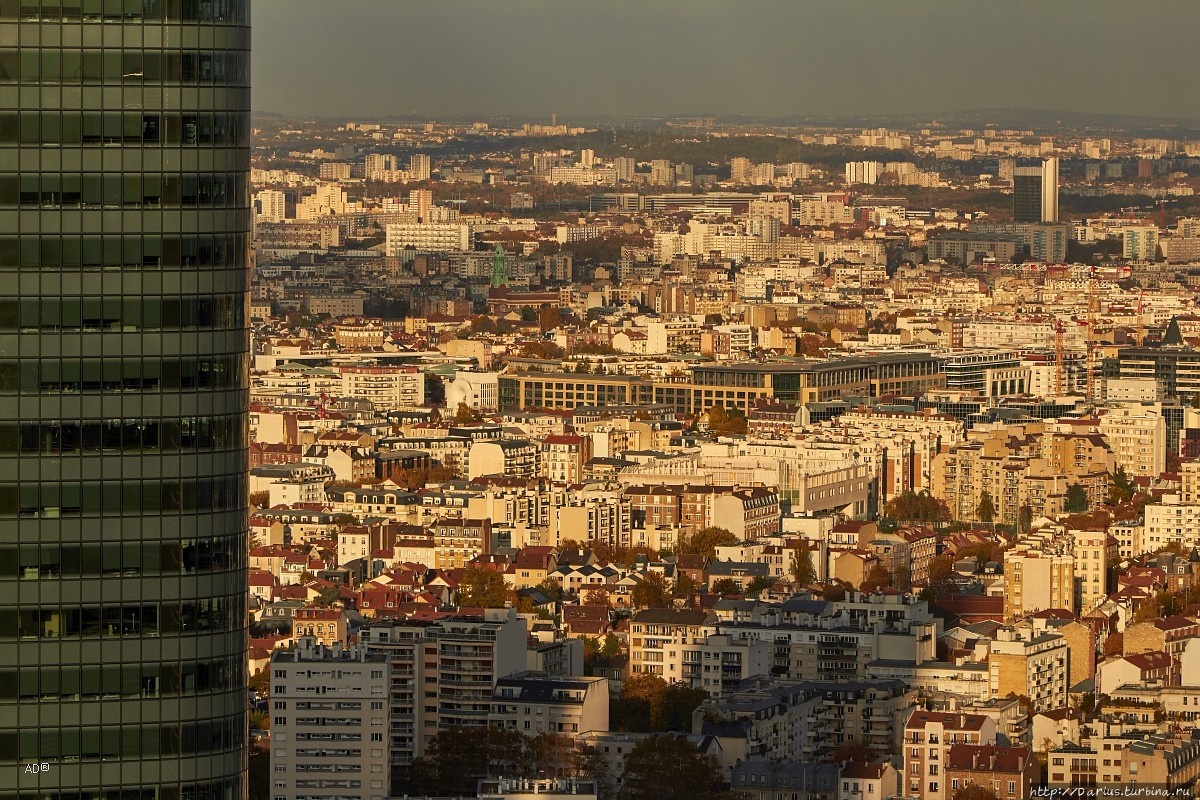 Париж 2018 — Ла-Дефанс, крупные планы Париж, Франция