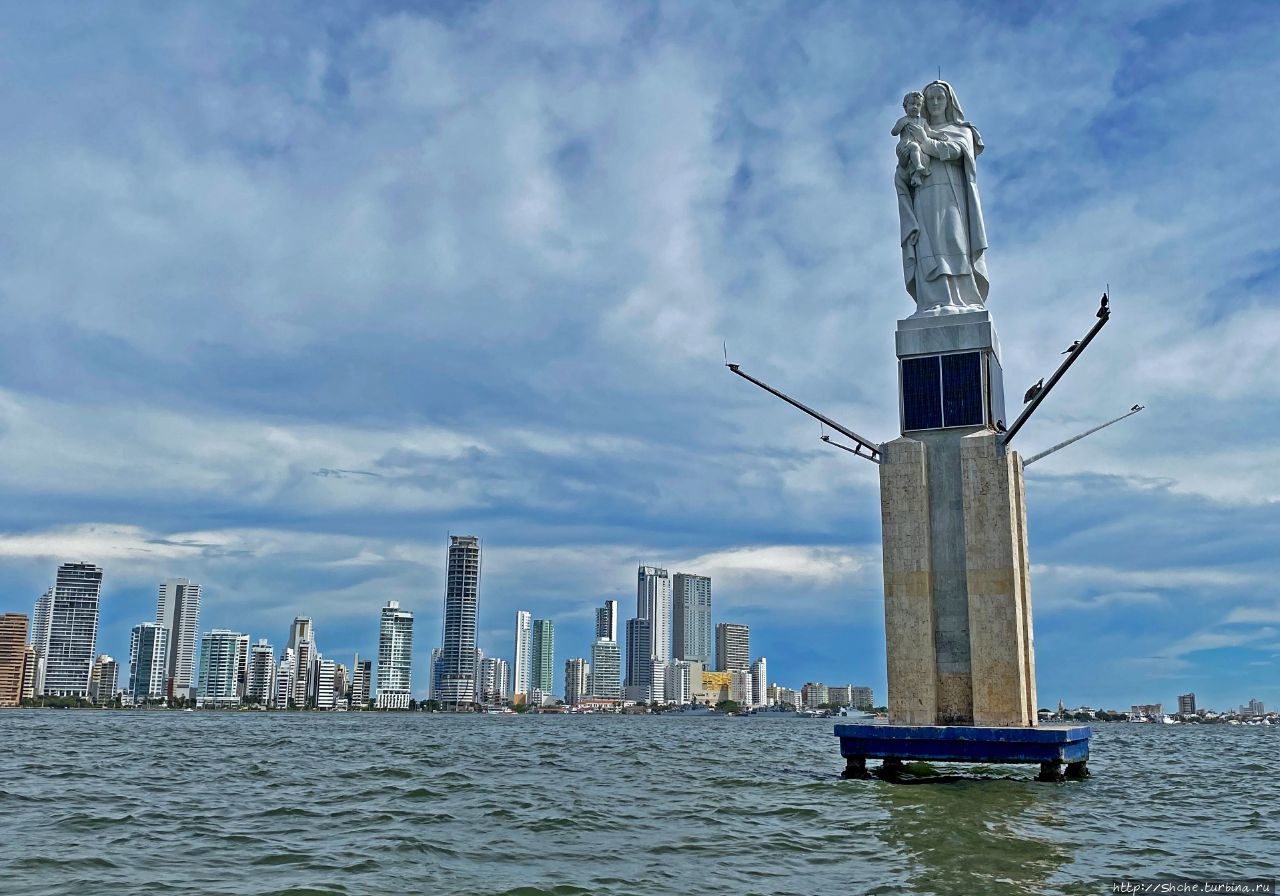 Monumento a la Virgen Картахена, Колумбия