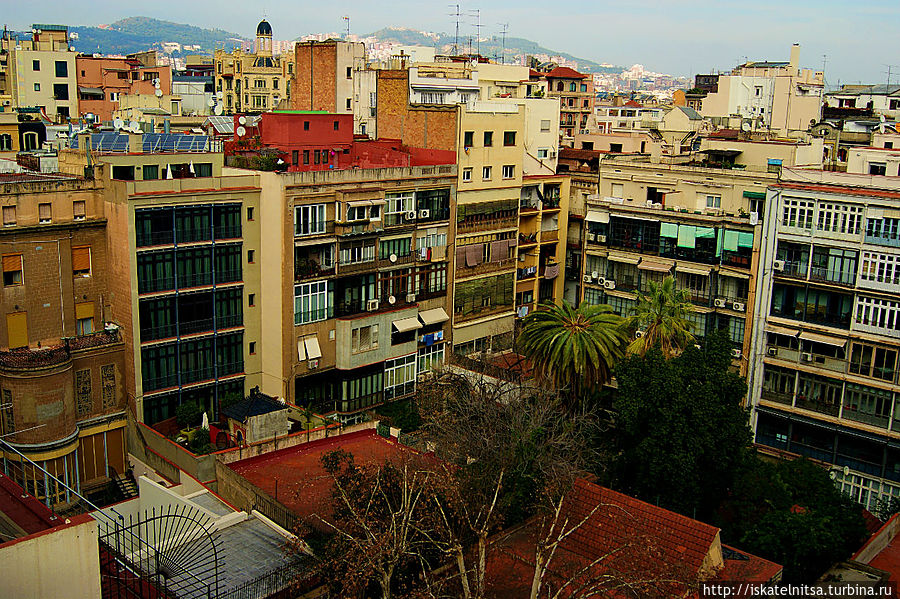 Вид с крыши Пердреры на внутренний двор