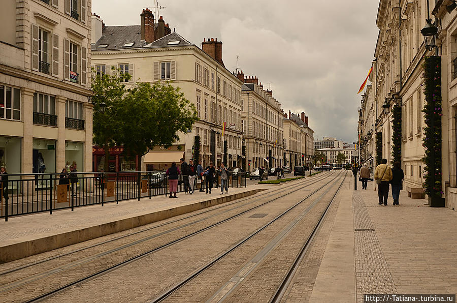 Останься ещё на час Орлеан, Франция