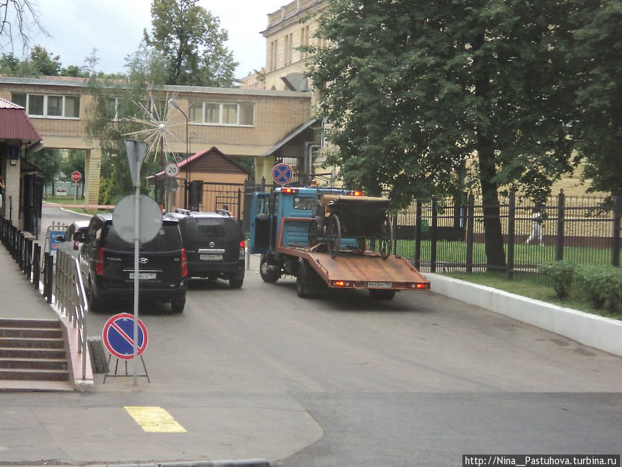 Аллея  звёзд в Москве  и  памятник  Е. Леонову Москва, Россия