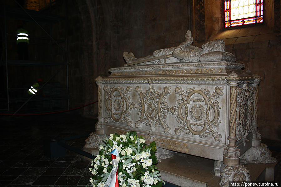Гробница поэта Луиша де Камоэнша Лиссабон, Португалия