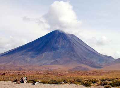 Вулкан Ликанкабур