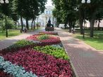 Памятник И.А.Бунину был установлен в 1995 году в Воронеже в сквере, который получил название «Бунинский», в честь 125-лет со дня его рождения.