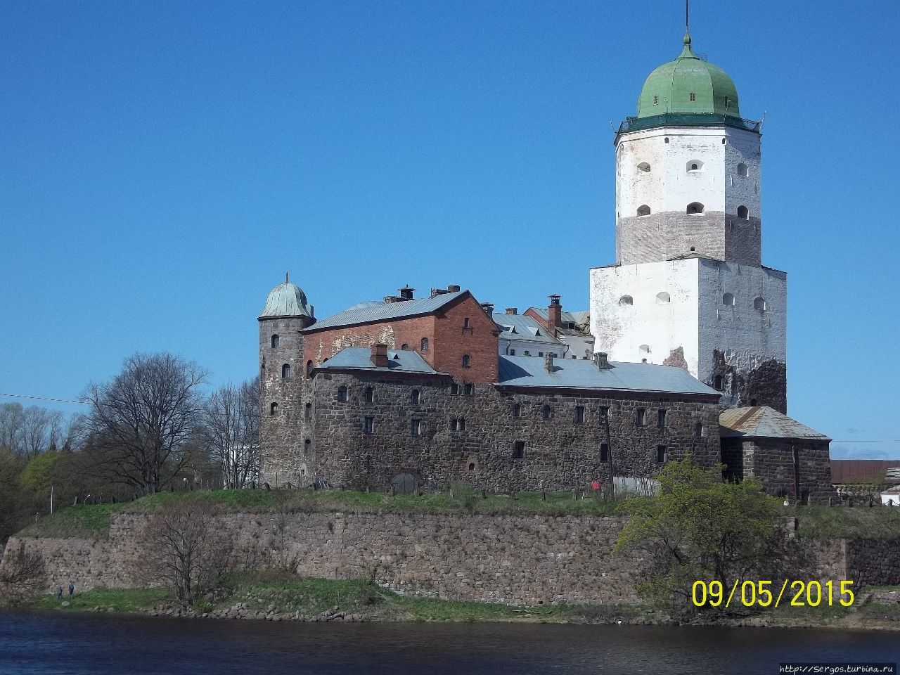 средневековый замок (1293г.), главная замануха для туристов Выборг, Россия