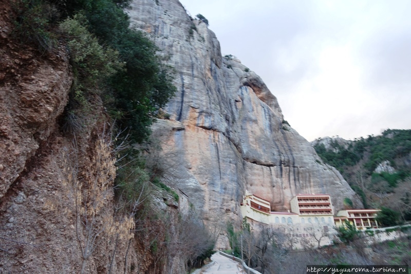 монастырь Мега Спилео Мега-Спилео, Греция