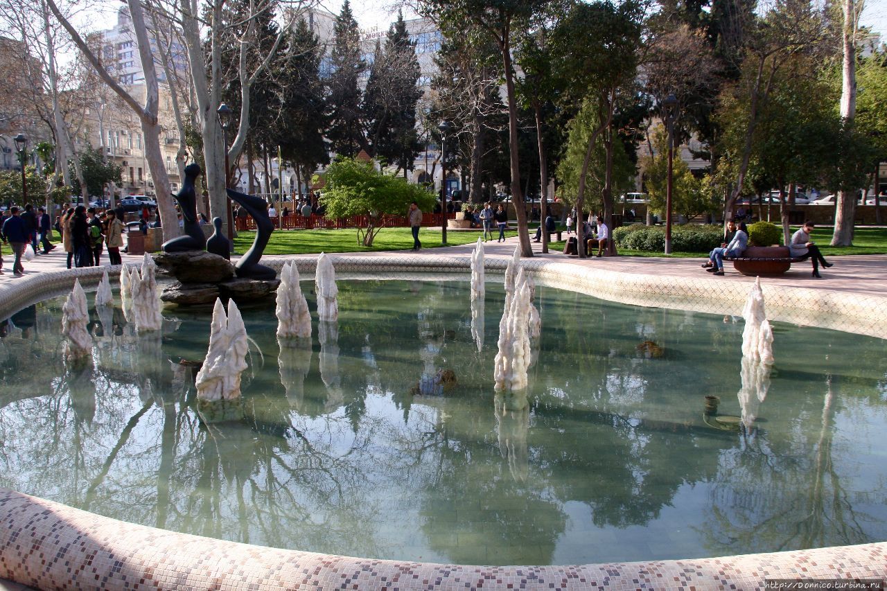 Площадь фонтанов Баку, Азербайджан