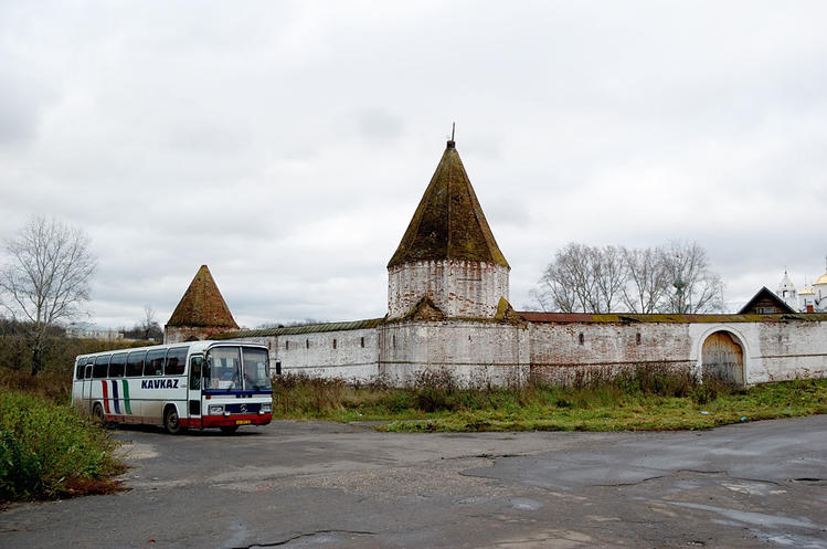 Покровский монастырь. Ряд