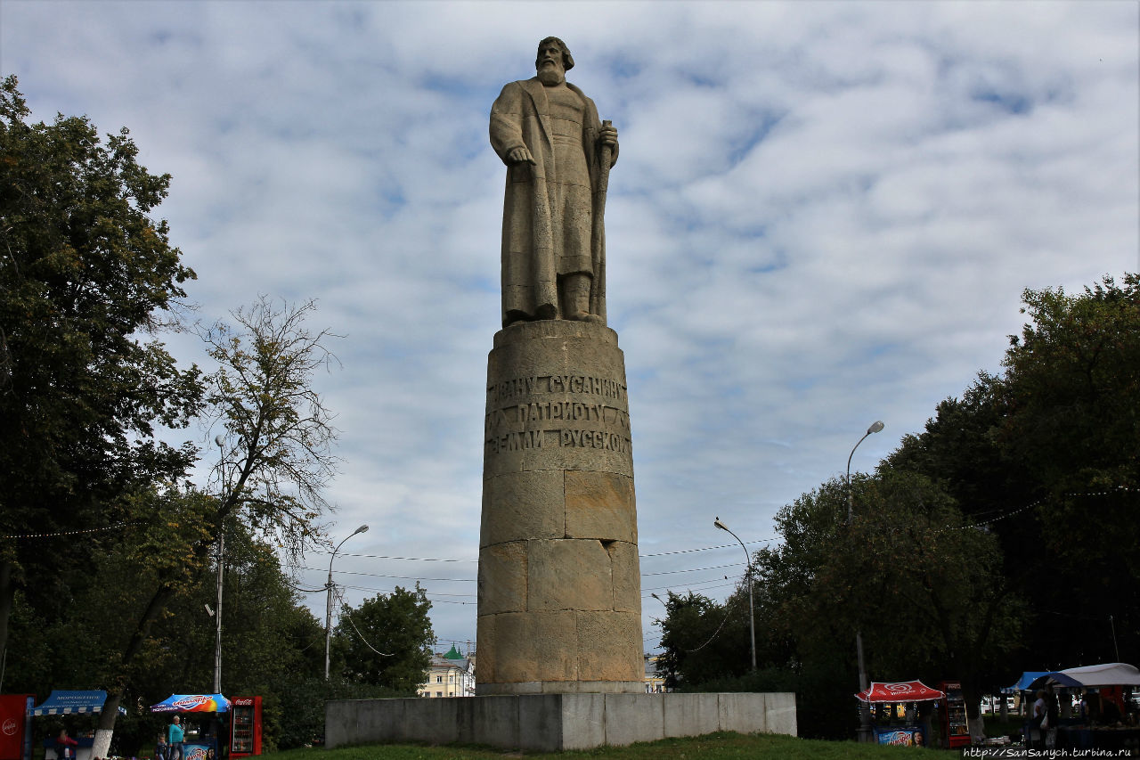 Памятник Сусанину. Кострома, Россия