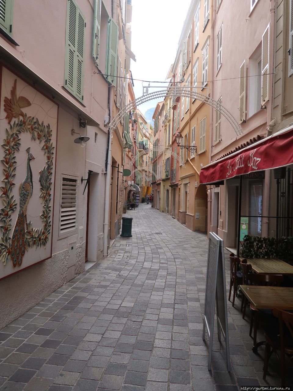 Узкие улочки Монако-Вилль (Старого города). Монако