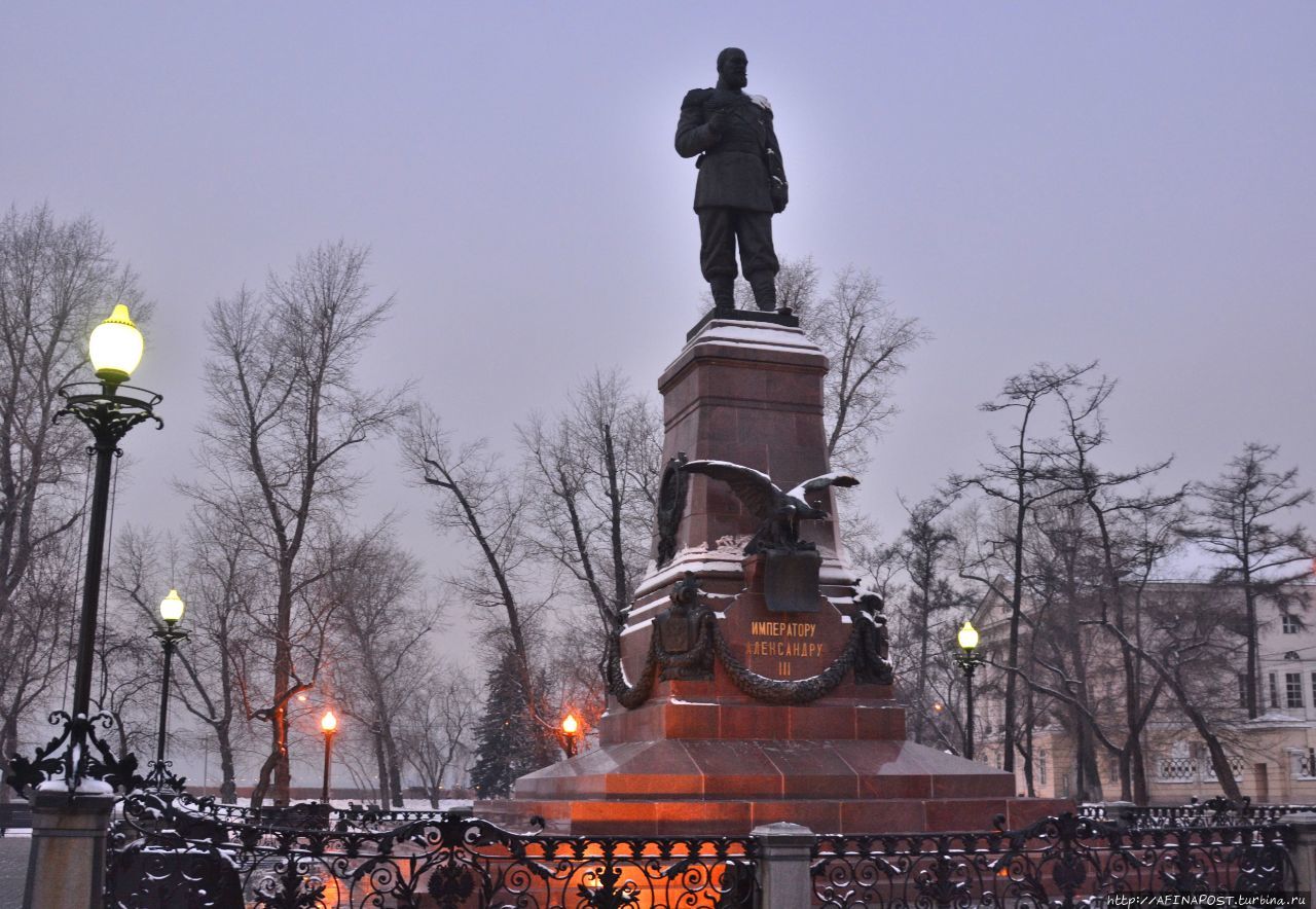 Памятник императору Александру III Иркутск, Россия