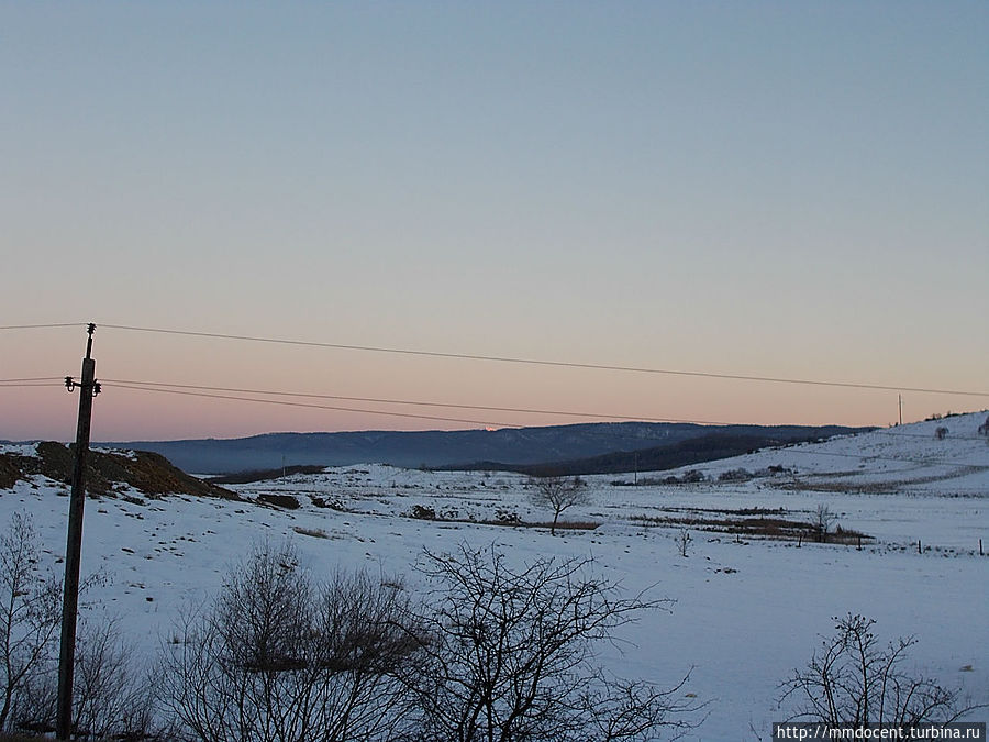 А это уже возле станицы Преградной. Маленькая розовая точка в центре кадра — 