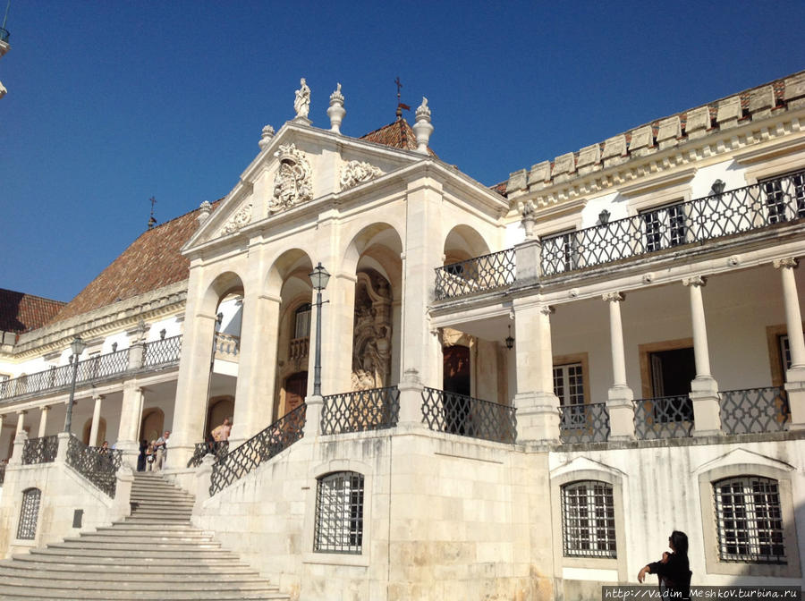 Самый старый в Европе Университет находится в Коимбре. Коимбра, Португалия