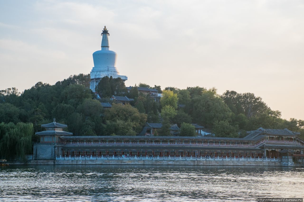 Парк Бейхай Пекин, Китай