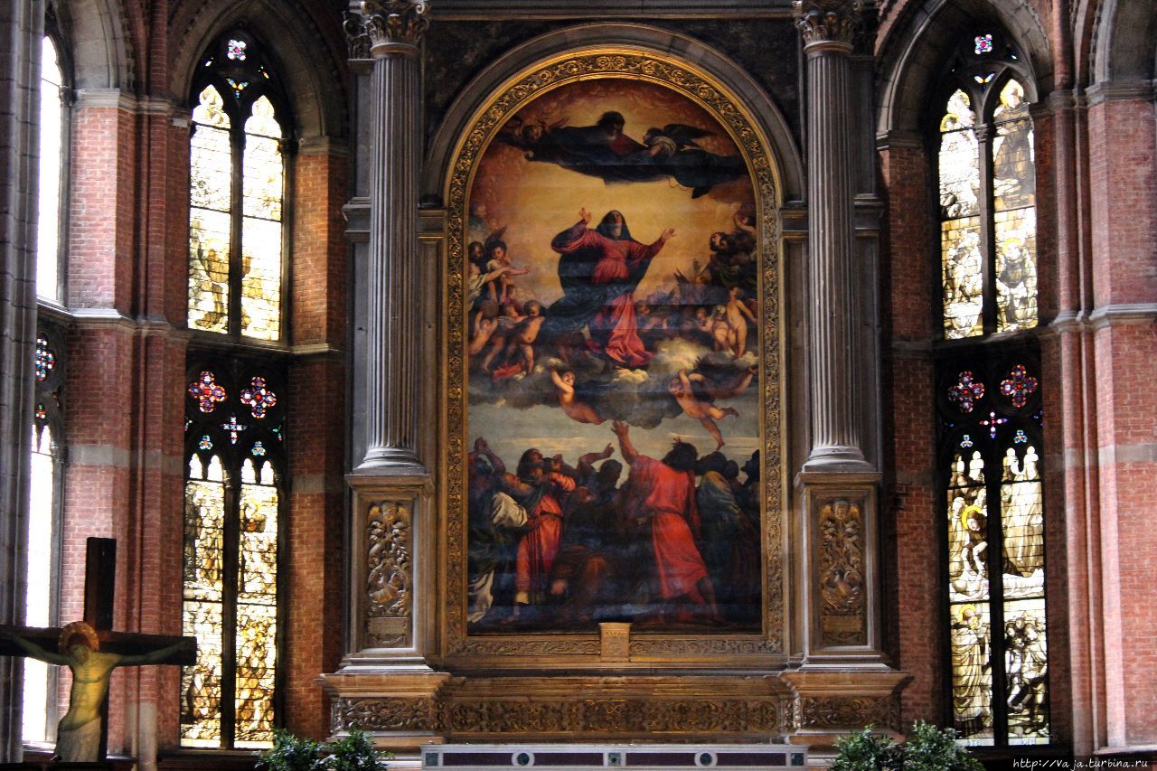 Собор Санта- Мария Глориоза деи Фрари. Первая часть Венеция, Италия