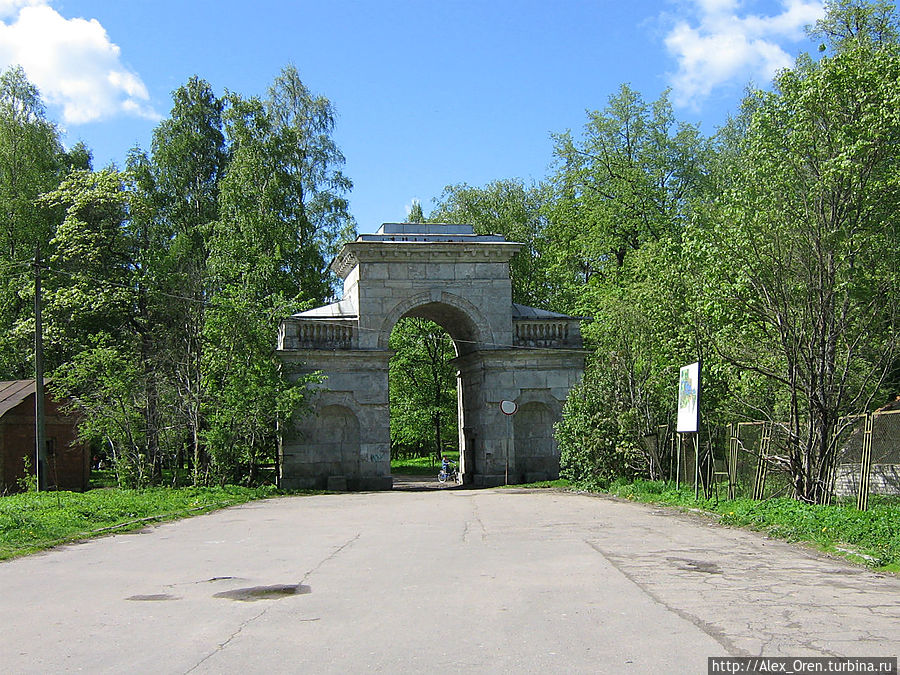 Берёзовые ворота Гатчина, Россия