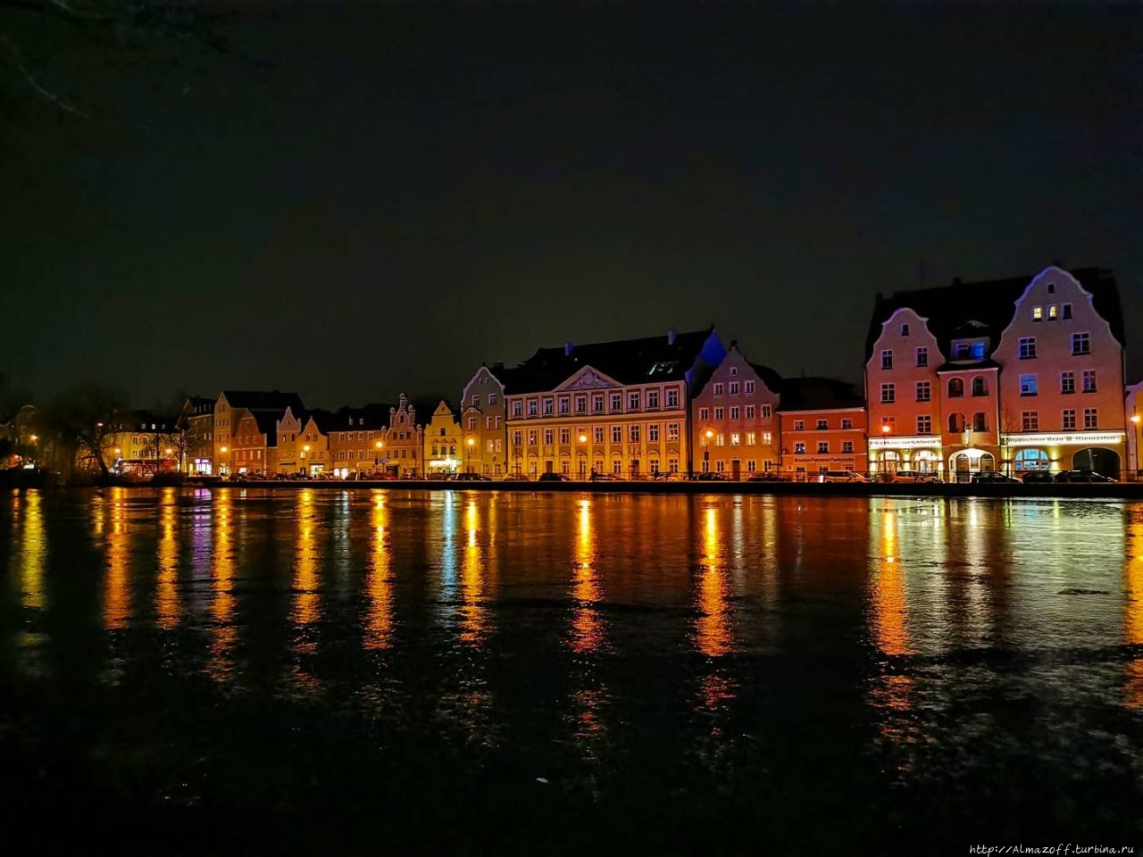 Краткая история Баварии и фото ночного Ландсхута Ландсхут, Германия
