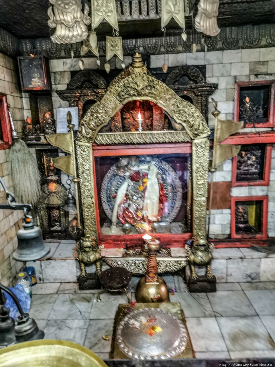 Статуя Ваджрайогини в Патане в храме Махабудда. Патан (Лалитпур), Непал