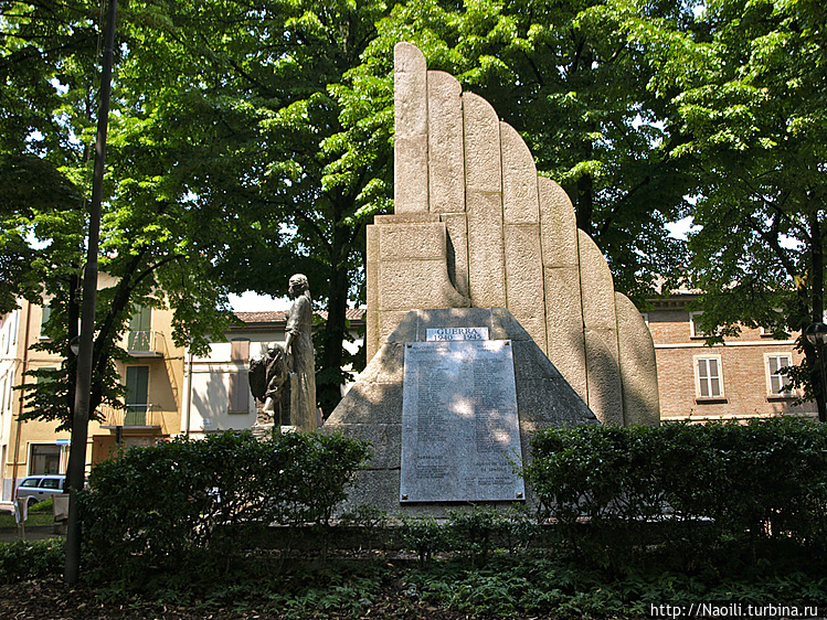 Памятник жертвам Второй м