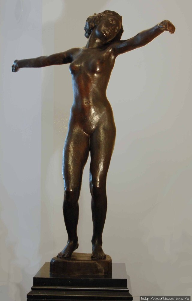 Первая известная работа Георга Кольбе Танцовщица. 1912. Национальная галерея в Берлине. foto Internet Франкфурт-на-Майне, Германия