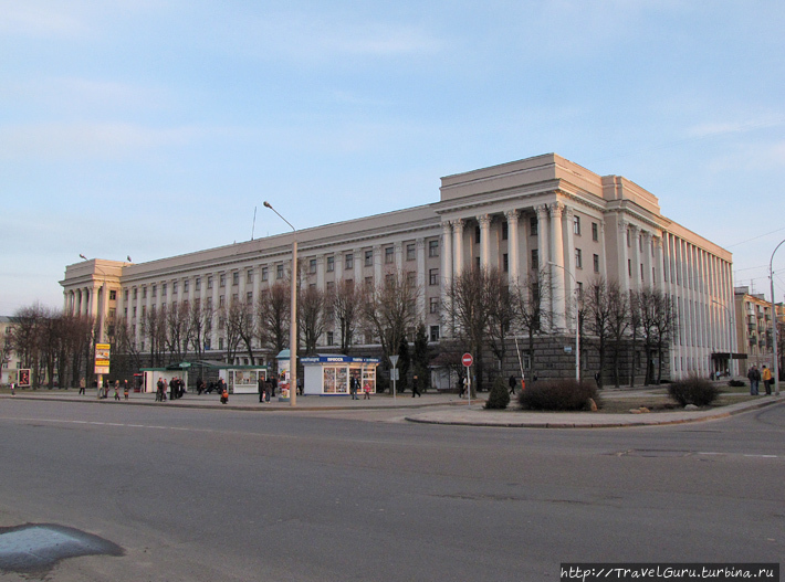 Предполагавшееся здание НКВД БССР. Сейчас здание Белорусско-российского университета