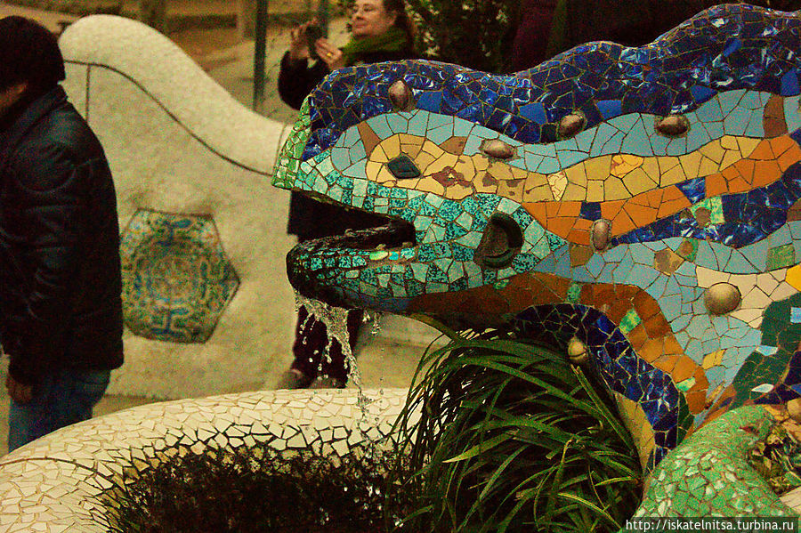Парк Гуэль, знаменитая саламандра