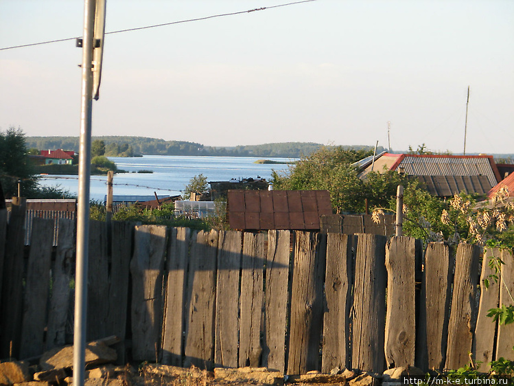 Озеро прямо в городу