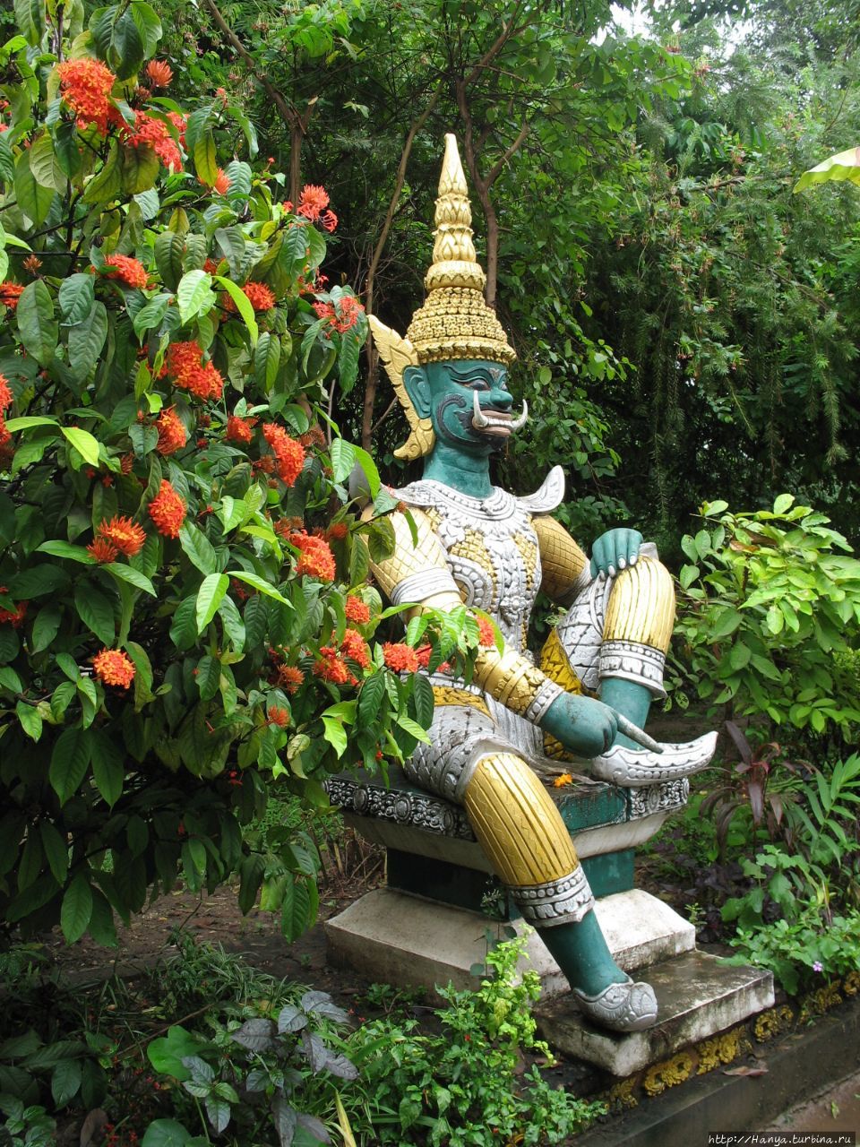 Храм Ват Си Муанг Вьентьян, Лаос