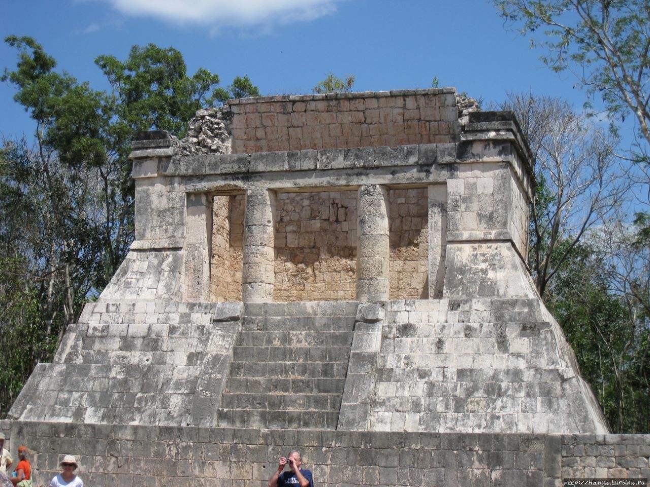 Храм Бородатого Человека Чичен-Ица город майя, Мексика