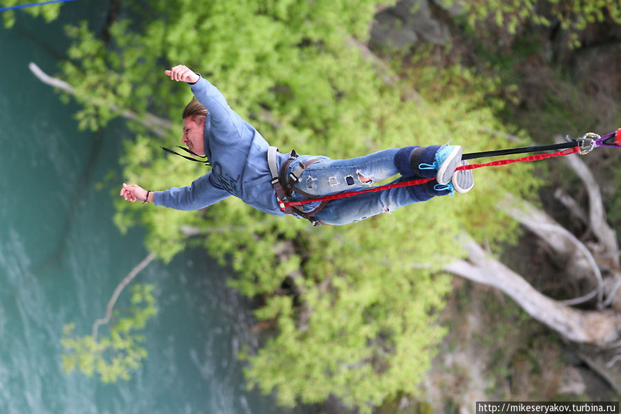 First Bungy in the world Квинстаун, Новая Зеландия