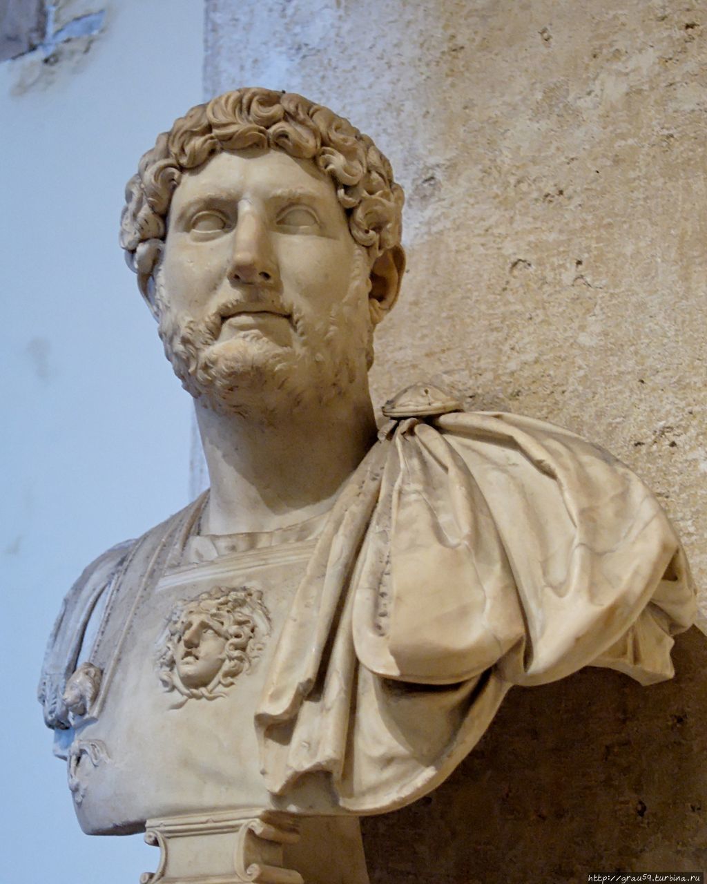 Император Адриан (из Инте