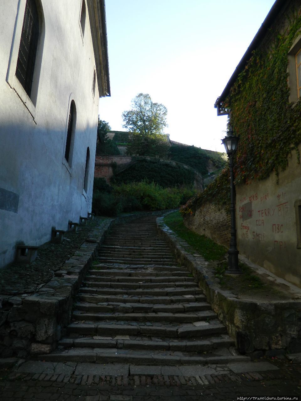Лестница в Петровардинской крепости Нови-Сад, Сербия