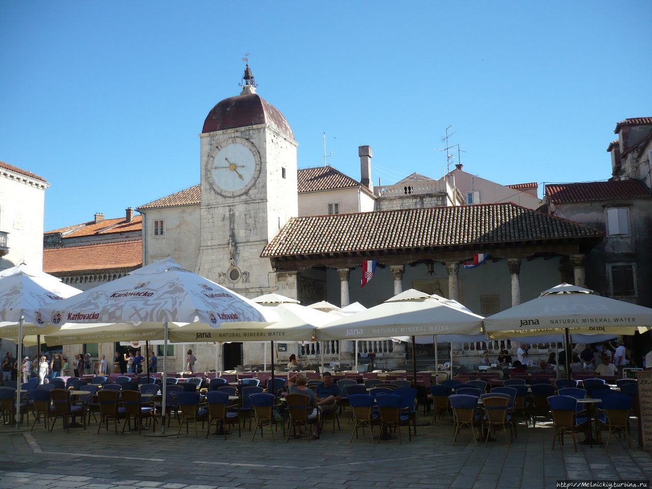 Трогирская лоджия и Башенные часы / Trogir Loggia and Clock Tower