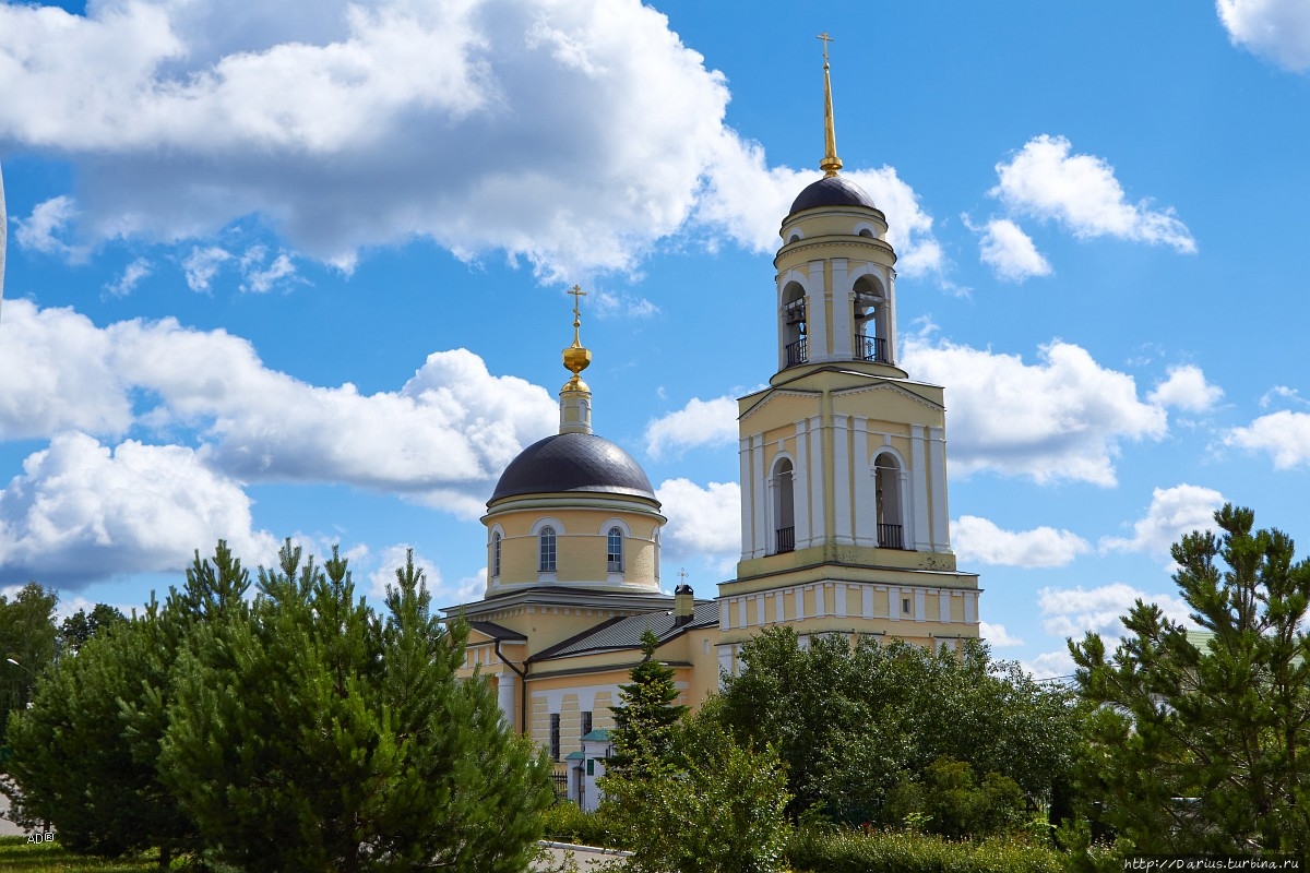 Радонеж сергиев посад. Сайт радонежа. Городище радонеж. Сайт радонежа. Храм в радонеже сергиев посад.