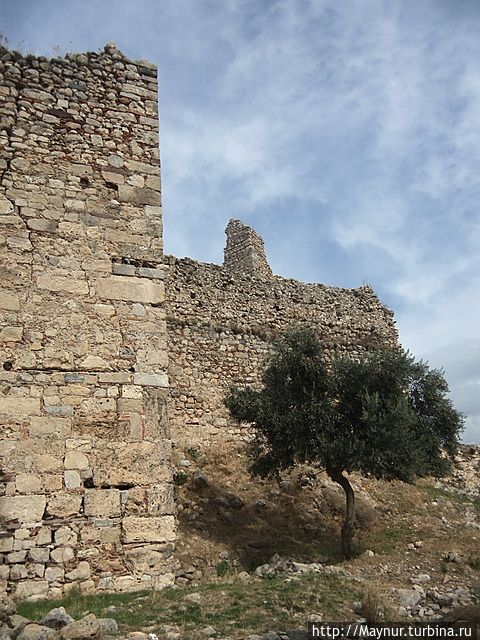 Город Милас  и его крепость Бечин. Милас, Турция