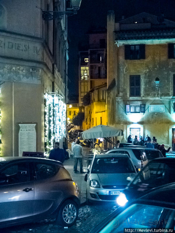 Ночная набережная Рима Рим, Италия