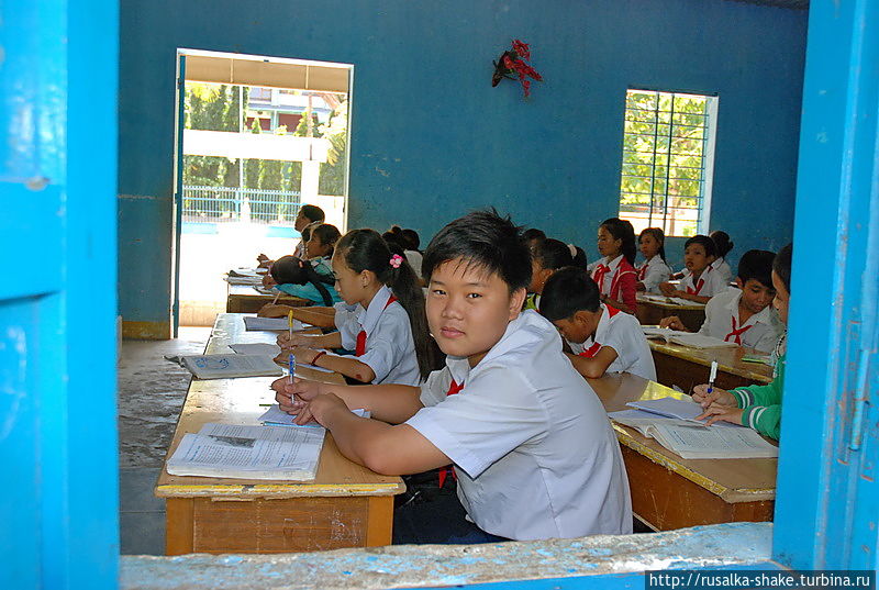 Две похожие школы Муй-Не, Вьетнам