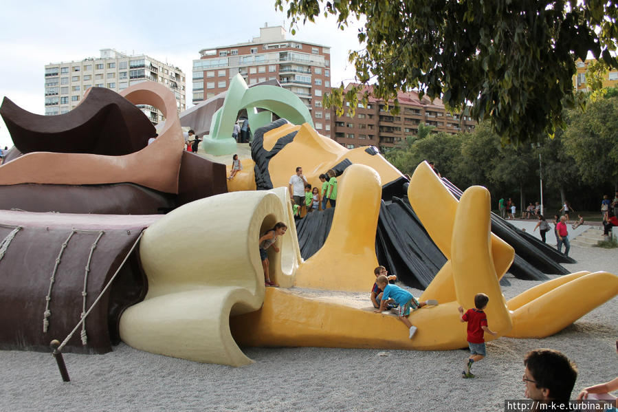 Детская площадка Гулливер Валенсия, Испания