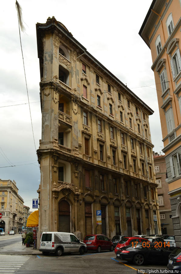 Между Австрией и Италией Триест, Италия